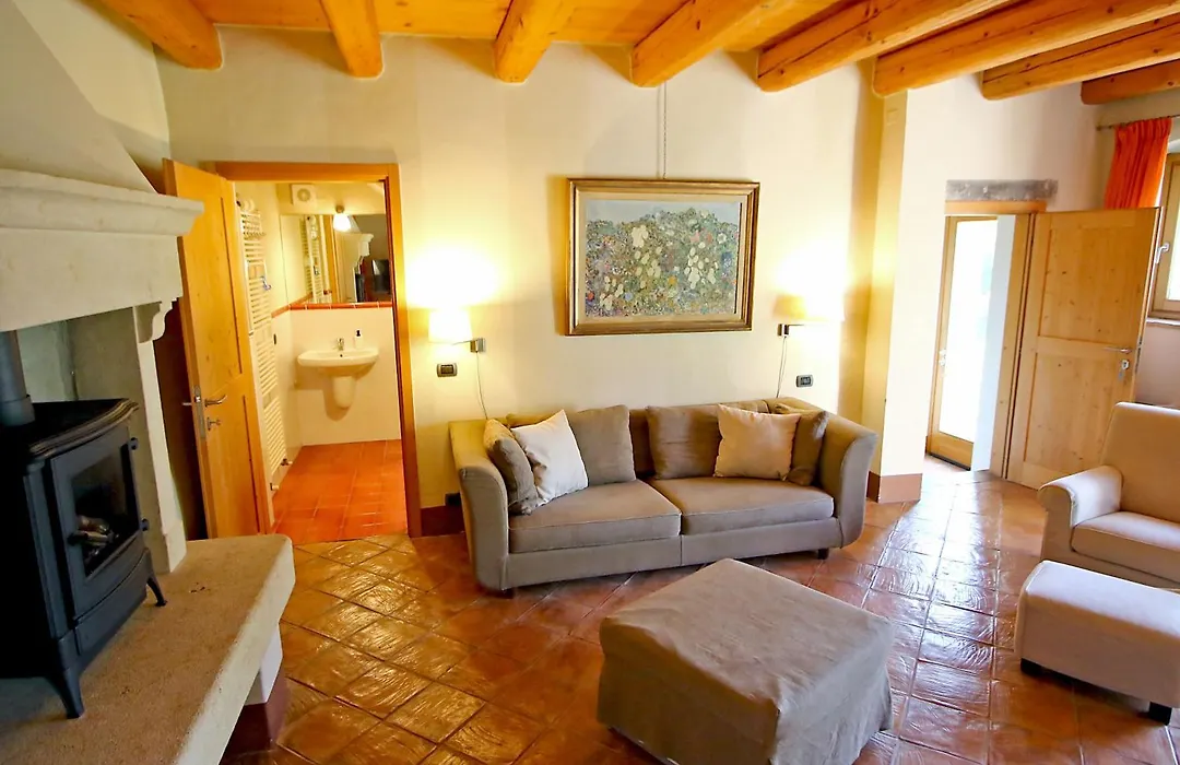 Cascina Girolda-1